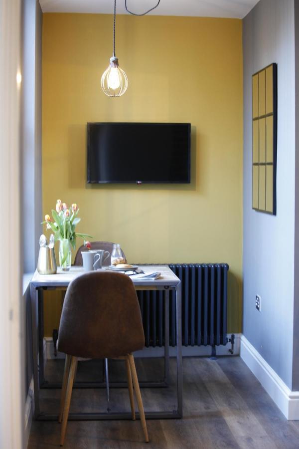 No 12 - Stunning Self Check-In Apartments In Worcester Centre Екстер'єр фото