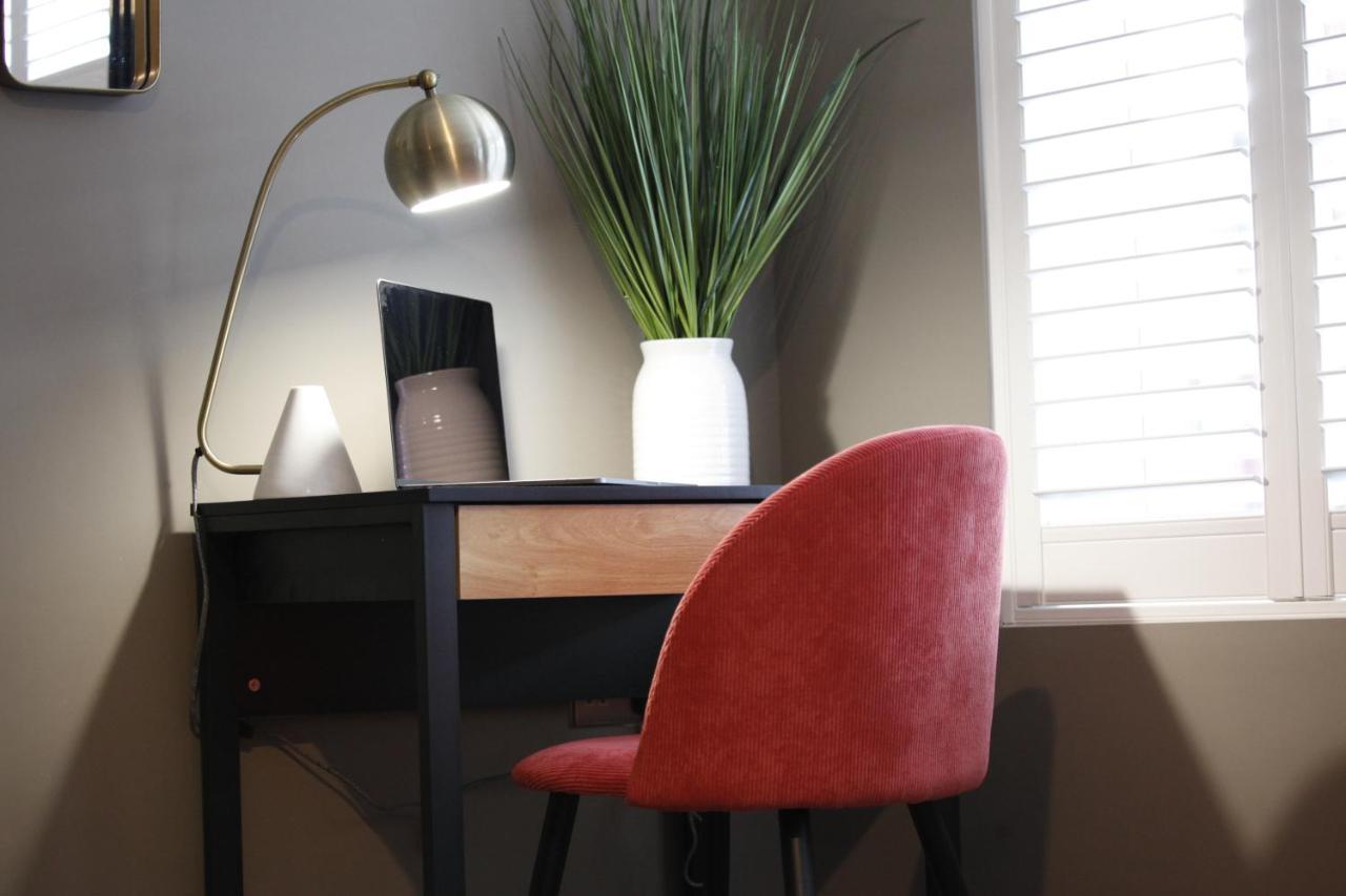 No 12 - Stunning Self Check-In Apartments In Worcester Centre Екстер'єр фото