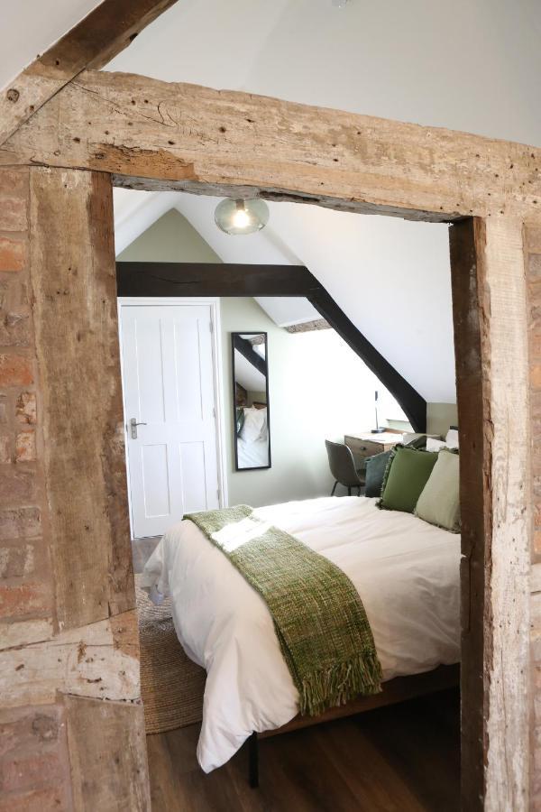 No 12 - Stunning Self Check-In Apartments In Worcester Centre Екстер'єр фото