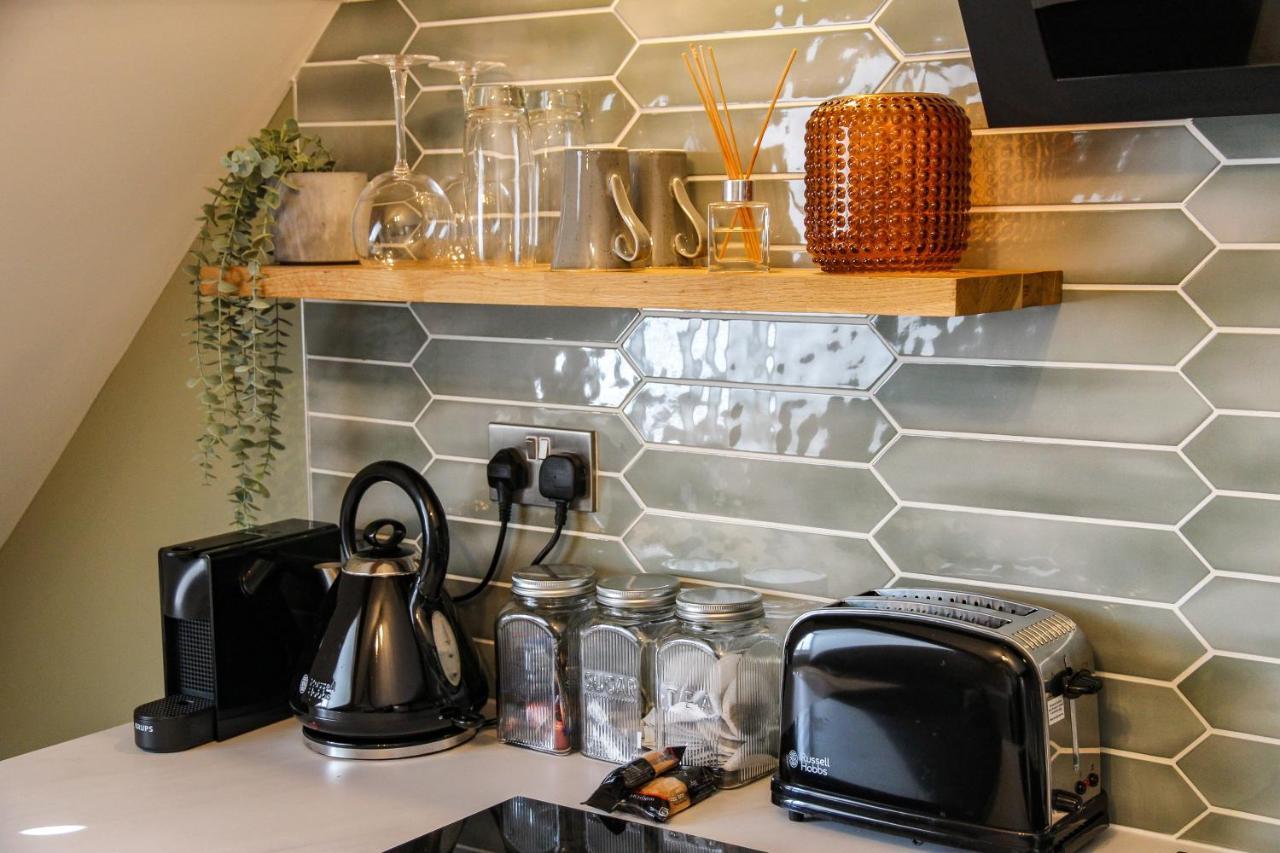 No 12 - Stunning Self Check-In Apartments In Worcester Centre Екстер'єр фото